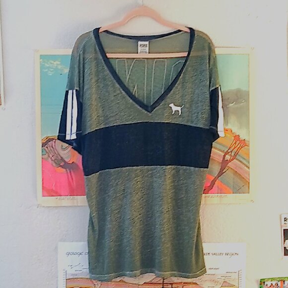 PINK Victoria's Secret Green and Black Short Sleeve Tee - Picture 1 of 5